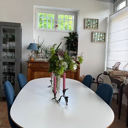 Le Prieure De Thibault Guest house Saint-Thibault-des-Vignes