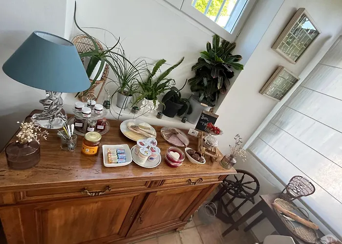 Le Prieure De Thibault Saint-Thibault-des-Vignes